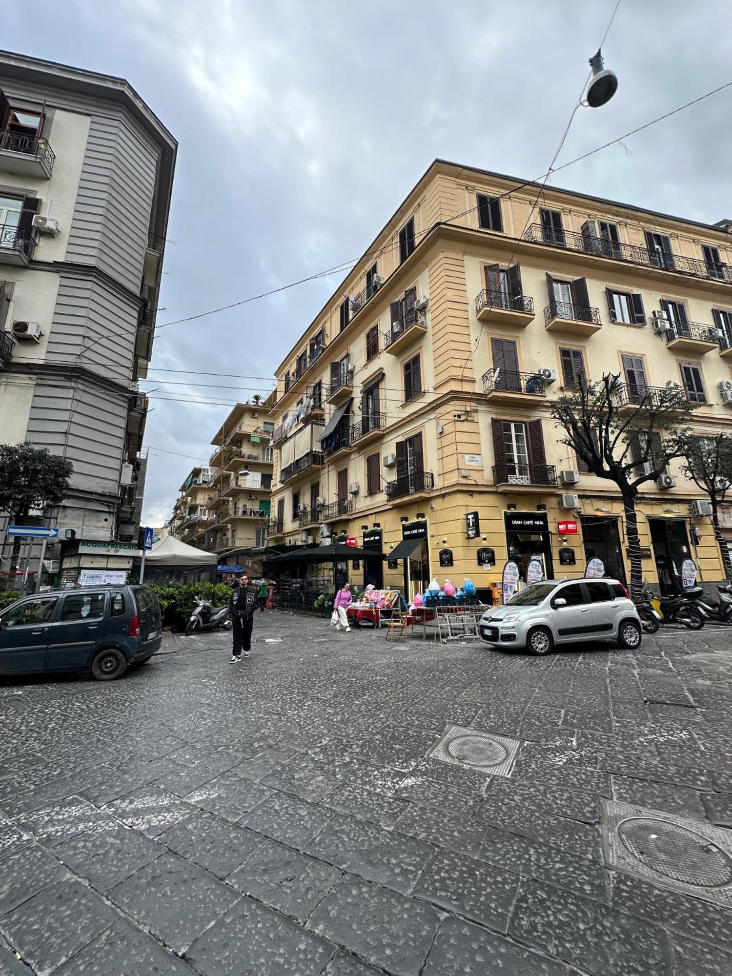 Hotiday Room Collection - Napoli Botanique Exterior foto